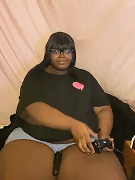 TheChubbySiren online show from June 4, 1:33 am