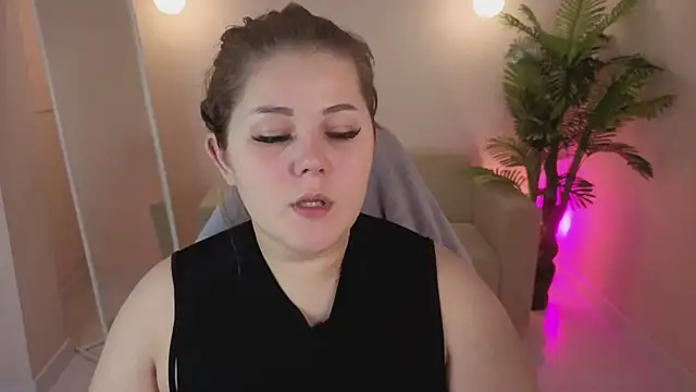 Scarlet Sinera online show from November 29, 11:09 pm