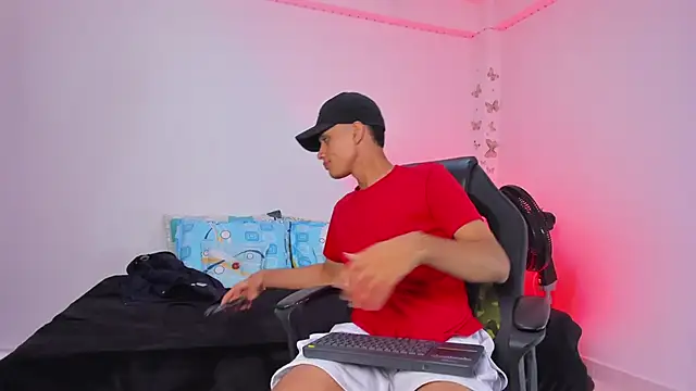 Axel Cody  online show from November 12, 9:02 pm