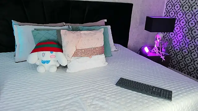 mariianna lopez  online show from February 2, 5:34 pm