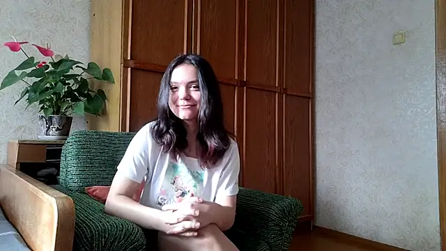 AudieMleczynski online show from November 6, 8:31 am