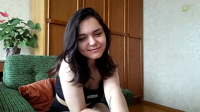 AudieMleczynski online show from November 7, 8:53 am