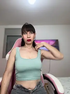 AlanaRius18 online show from April 16, 8:03 am