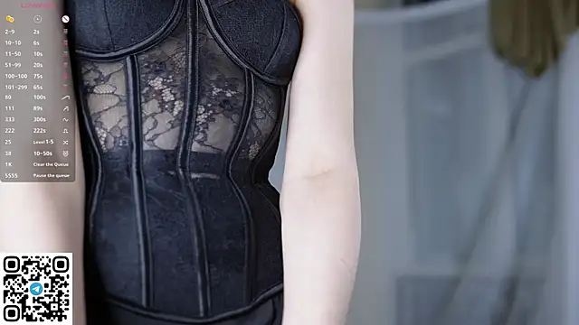 Erosyne online show from April 14, 5:24 pm