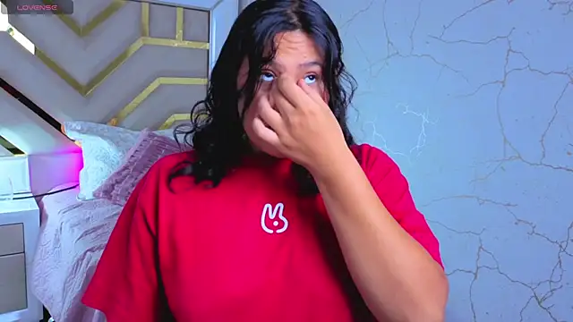 luna jonezz online show from November 13, 11:31 am