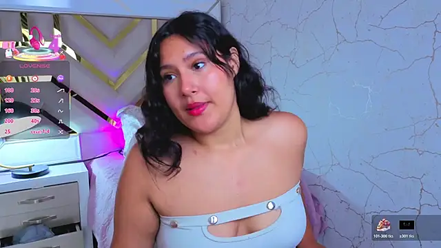 luna jonezz online show from November 20, 11:33 am