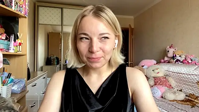 HoppedArea online show from October 15, 8:06 am