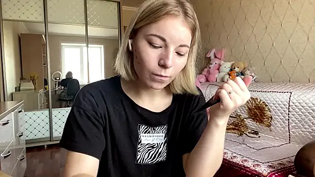 HoppedArea online show from November 8, 8:19 am