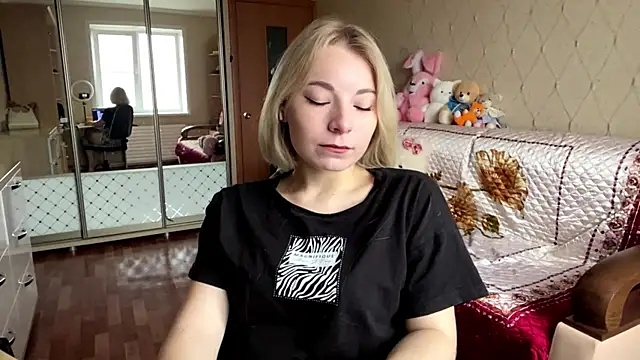 HoppedArea online show from November 6, 8:53 am