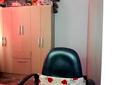  Emily vixen online show from October 28, 11:16 am