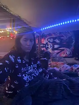 JT83FL online show from November 18, 2:34 am