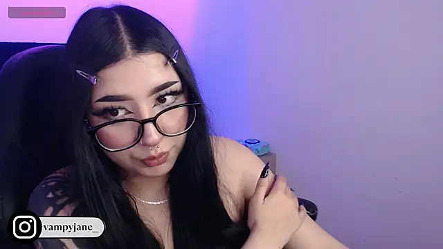 VamppyJane online show from December 19, 3:32 am