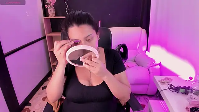 MelodySnow online show from November 9, 8:38 pm