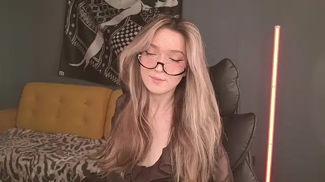 BellaSink online show from May 18, 4:18 am