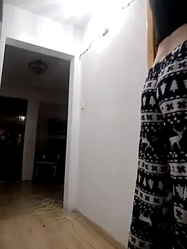 SandyCassie online show from December 18, 7:02 am