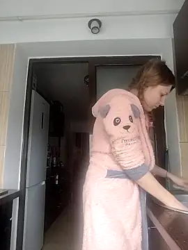 SandyCassie online show from February 28, 7:41 am