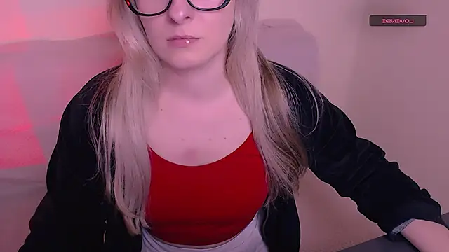 AllaLeomz online show from December 3, 8:06 am