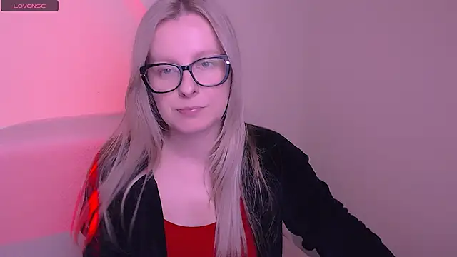 AllaLeomz online show from November 14, 8:36 am