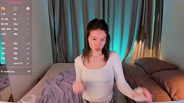 Cammila Cute online show from November 20, 2:29 pm