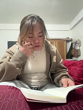 panda-bae online show from November 29, 2:10 pm