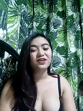 XxxHotCouples4u online show from April 2, 8:34 am