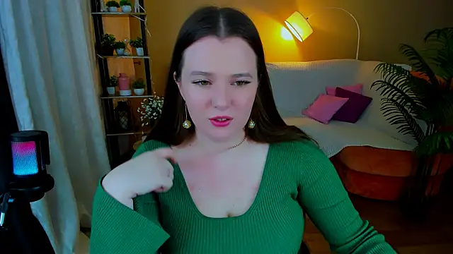 Moonvelle online show from November 12, 12:14 pm