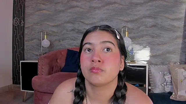 lilithst  online show from December 15, 9:09 pm