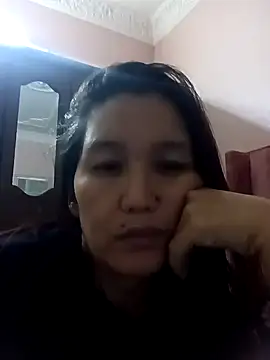 Bigtitsass81 online show from October 15, 7:38 pm