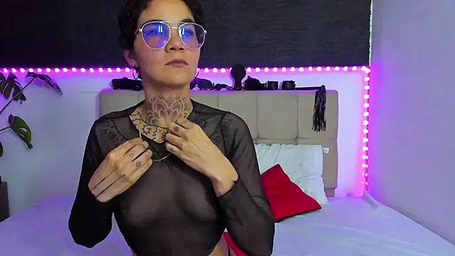 anaroa01 online show from October 22, 9:42 pm