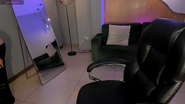 AnnieMonroe1 online show from January 9, 11:58 am