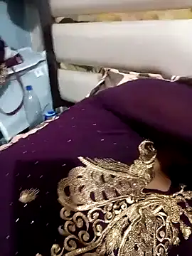 Vanshika1432 online show from November 10, 3:07 pm