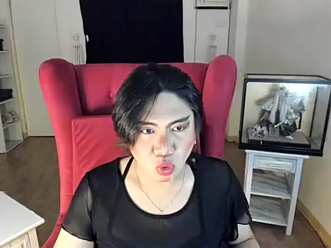 GoldenTs69 online show from December 1, 9:35 am