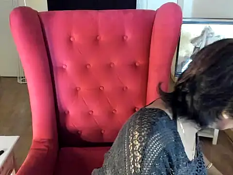 GoldenTs69 online show from November 19, 5:07 am