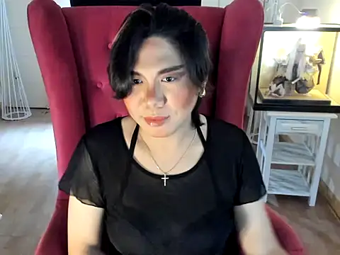 GoldenTs69 online show from November 5, 6:07 am