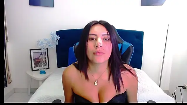 Scarlett Glows1 online show from October 20, 10:13 pm