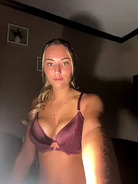 LaceyMilliexoxo online show from November 9, 2:13 pm