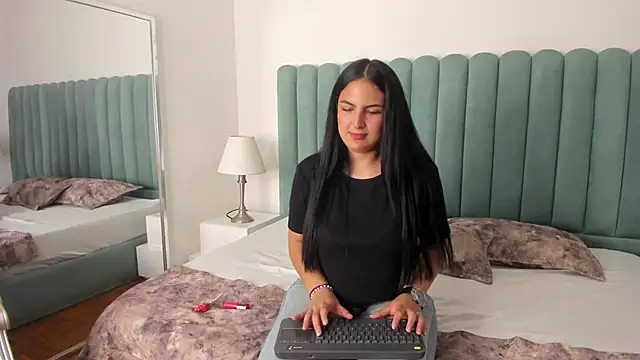 AuraSky  online show from October 20, 8:45 pm