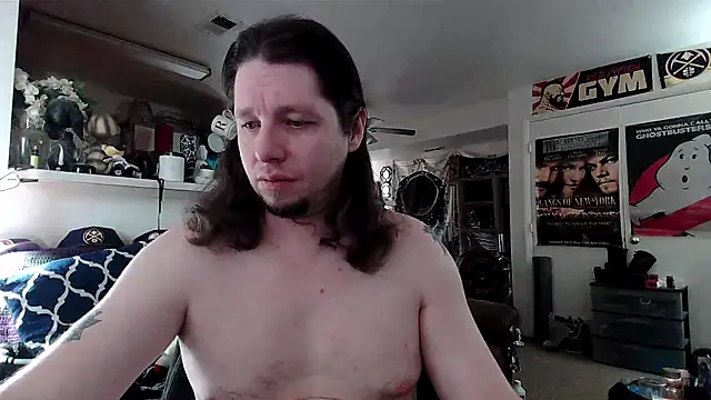 biggerisbetter12 online show from January 18, 8:49 pm