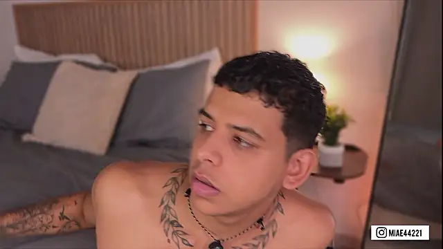 Little Emma 11 online show from February 26, 3:22 pm