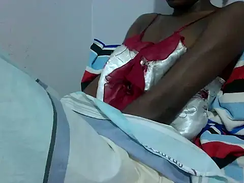 heloraniah online show from February 6, 7:12 am