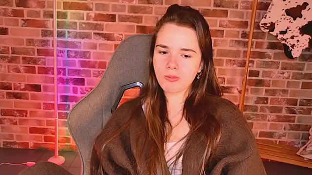 May Bloom online show from March 10, 6:39 am