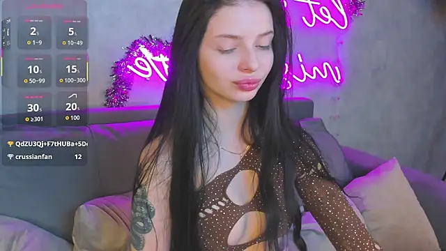 Eva Mayers online show from January 13, 1:00 am