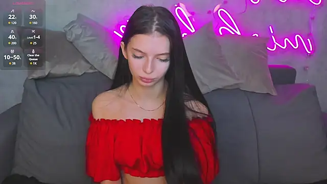 Eva Mayers online show from November 13, 1:26 am