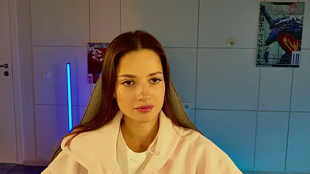 KiraVair online show from November 10, 1:28 pm