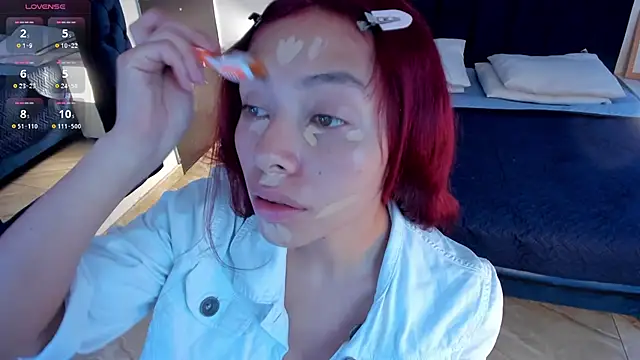 melanie roux   online show from March 27, 12:17 pm