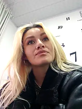 KellyTorres  online show from October 18, 10:22 pm