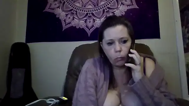 curvymaturemaryjane online show from January 9, 8:24 pm