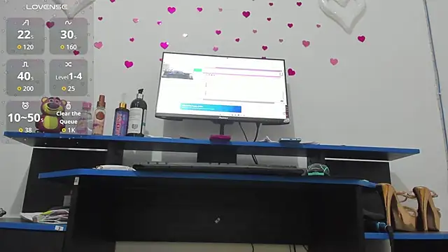 roxy rebel online show from April 25, 12:30 pm