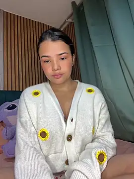 Chloe Mullerr online show from February 11, 9:49 pm