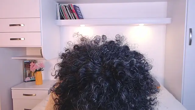 MartiRuis10 online show from November 7, 10:25 pm